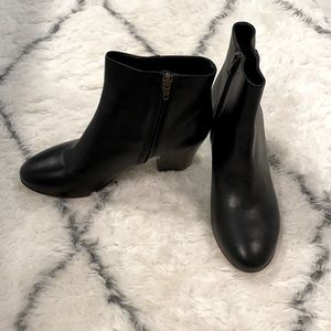 Club Monaco ankle boots